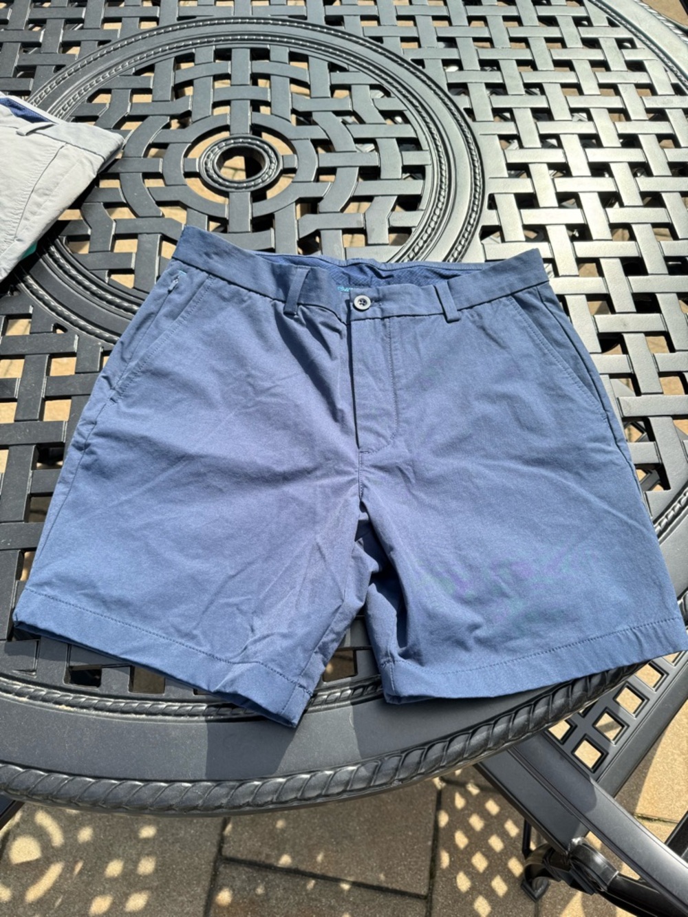 Vineyard Vines Men's Navy Flat-Front Cotton Shorts